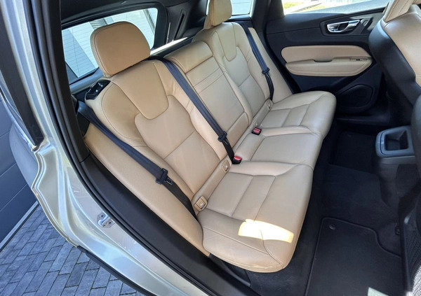 Volvo XC 60 cena 94900 przebieg: 145000, rok produkcji 2018 z Zgorzelec małe 596